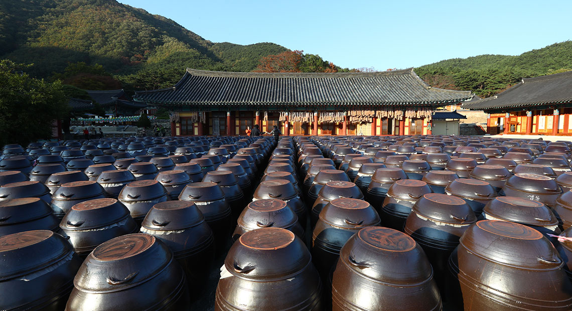 안면암과 부교 이미지